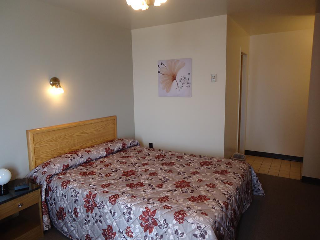 Hotel-Motel Le Pharillon Cap-des-Rosiers Bilik gambar