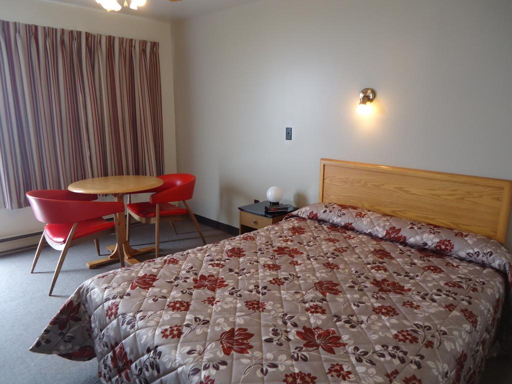 Hotel-Motel Le Pharillon Cap-des-Rosiers Bilik gambar
