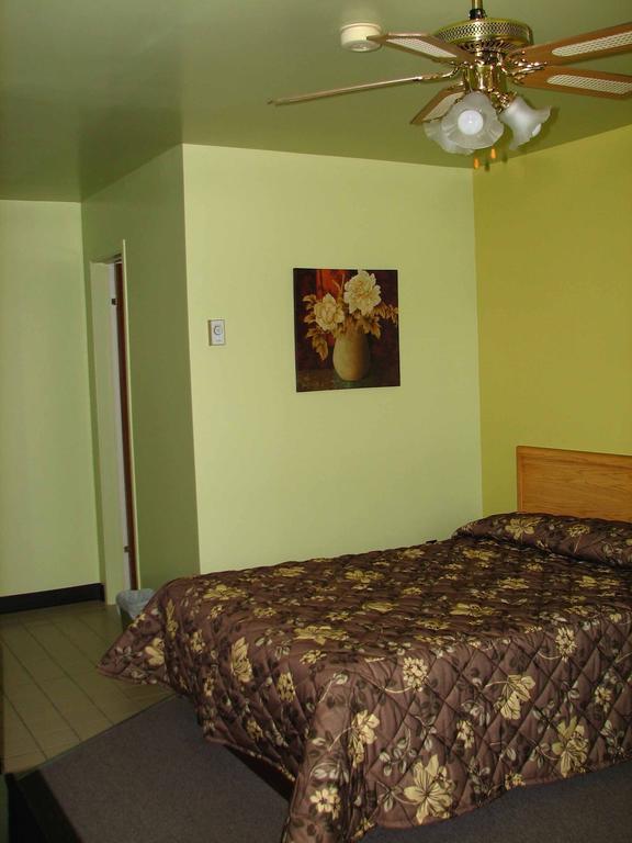 Hotel-Motel Le Pharillon Cap-des-Rosiers Bilik gambar