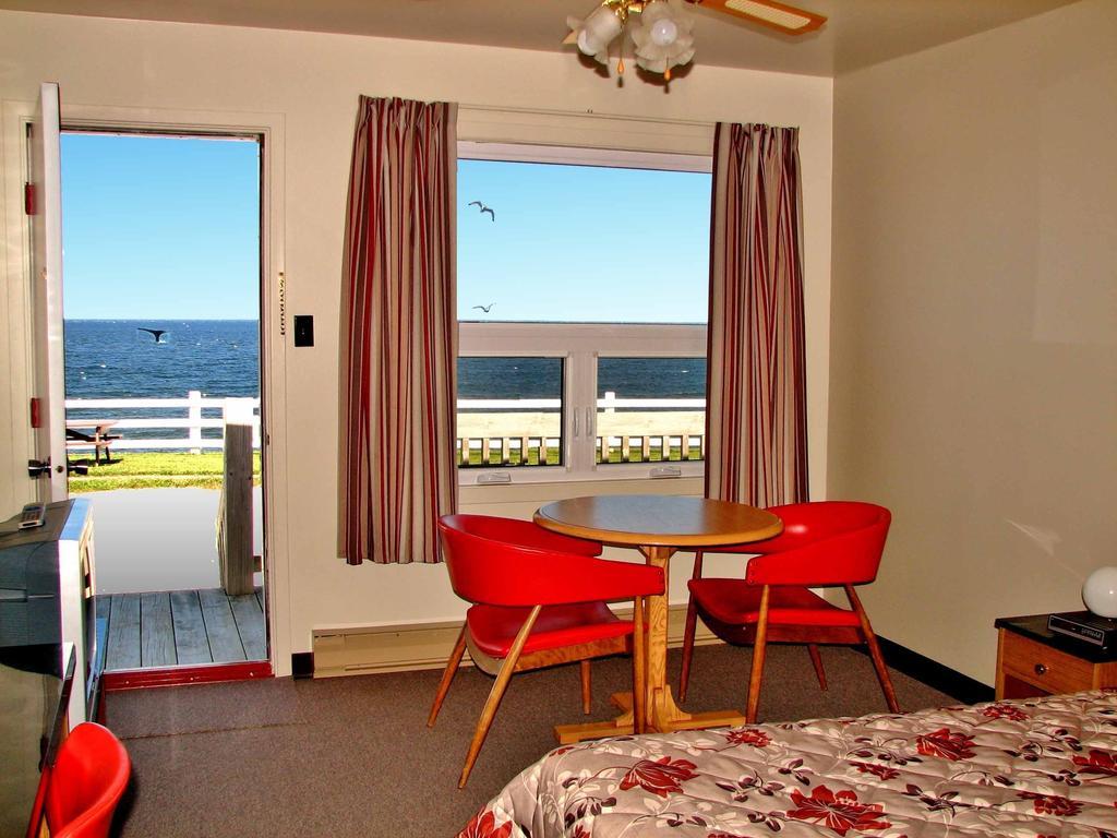 Hotel-Motel Le Pharillon Cap-des-Rosiers Bilik gambar